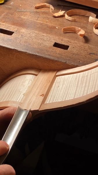 Carving the inside of cello corner blocks. Listen to that crunch!